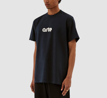 Load image into Gallery viewer, TAUT EMBROI LOGO T-SHIRT NAVY
