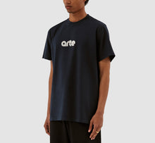 Load image into Gallery viewer, TAUT EMBROI LOGO T-SHIRT NAVY