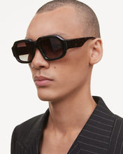 Load image into Gallery viewer, PLATA WITH BROWN LENS AND TORTOISE FRAME