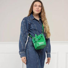 Load image into Gallery viewer, DIAMOND SMALL BUCKET BANNER BAG KELLY GREEN