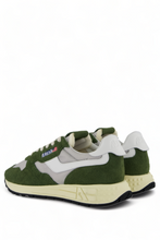 Load image into Gallery viewer, REELWIND LOW SNEAKERS IN GREEN AND WHITE NYLON AND SUEDE