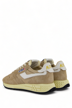 Load image into Gallery viewer, REELWIND LOW SNEAKERS IN PEPPER AND WHITE CRACKED LEATHER AND NYLON