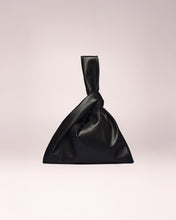 Load image into Gallery viewer, JEN OKOBOR WRISTLET BLACK