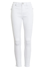 Load image into Gallery viewer, SKIN 5 OPTIC WHITE JEANS
