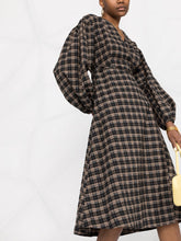 Load image into Gallery viewer, WRAP DRESS SEERSUCKER CHECK FOSSIL