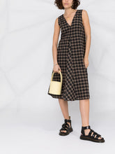 Load image into Gallery viewer, MIDI DRESS SEERSUCKER CHECK FOSSIL