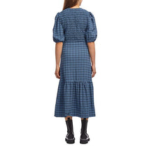 Load image into Gallery viewer, STRETCH SEERSUCKER SMOCK DRESS