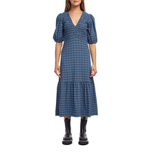 Load image into Gallery viewer, STRETCH SEERSUCKER SMOCK DRESS