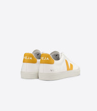 Load image into Gallery viewer, CAMPO CHROMEFREE LEATHER WHITE OURO MEN