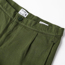 Load image into Gallery viewer, SOUL SHORT GREEN OLIVINE