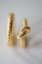 Load image into Gallery viewer, GOLD PLATED ROPE TEXTURED KNOT RING