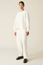 Load image into Gallery viewer, PUFF SLEEVE SWEATSHIRT SOFTWARE EGRET