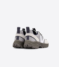Load image into Gallery viewer, VENTURI B-MESH SILVER WHITE KAKI SOLE MEN