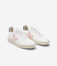 Load image into Gallery viewer, V-10 CWL VEGAN WHITE PETALE BLACK WOMEN
