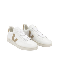 Load image into Gallery viewer, V-12 LEATHER WHITE DUNE WOMEN
