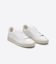 Load image into Gallery viewer, V-12 LEATHER WHITE MEN