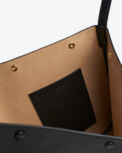 Load image into Gallery viewer, SQUARE BAG OVERSIZED BLACK