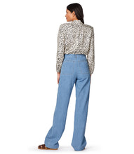 Load image into Gallery viewer, SEASIDE JEANS LIGHT BLUE WOMEN