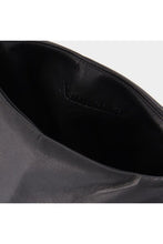 Load image into Gallery viewer, JEN OKOBOR WRISTLET BLACK