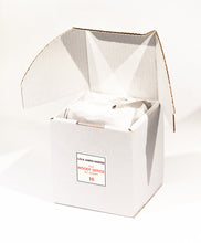 Load image into Gallery viewer, WOODY OFFICE CANDLE