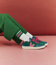 Load image into Gallery viewer, V-10 LEATHER MAKE MY LEMONADE EMERAUDE WOMEN