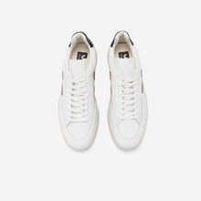 Load image into Gallery viewer, V-12 LEATHER WHITE MARSALA NAUTICO MEN