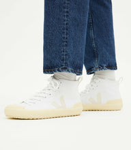 Load image into Gallery viewer, NOVA HT CANVAS WHITE BUTTER SOLE WOMEN