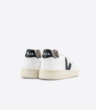 Load image into Gallery viewer, V-10 LEATHER WHITE BLACK MEN