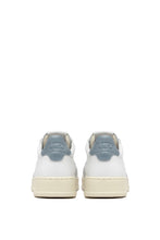 Load image into Gallery viewer, MEDALIST LOW  LEATHER WHITE AND BLUE UNISEX
