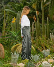 Load image into Gallery viewer, SUPER WOODY SHINY COTTON DEEP DARK GREEN
