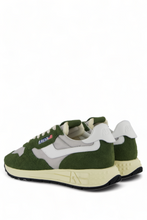 Load image into Gallery viewer, REELWIND LOW SNEAKERS IN GREEN AND WHITE NYLON AND SUEDE
