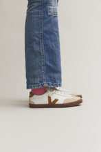 Load image into Gallery viewer, VOLLEY LEATHER WHITE TENT BARK MEN
