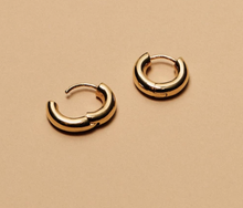 Load image into Gallery viewer, SIDNEY GOLD EARRINGS
