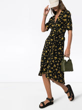Load image into Gallery viewer, WRAP DRESS PRINTED CREPE BLACK/GOLD
