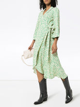 Load image into Gallery viewer, WRAP DRESS PRINTED CREPE TAPIOCA
