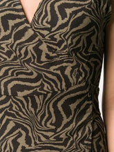 Load image into Gallery viewer, DRESS PRINTED GEORGETTE KALAMATA

