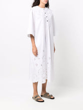 Load image into Gallery viewer, OVERSIZED DRESS BRODERIE ANGLAISE BRIGHT WHITE
