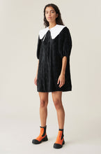 Load image into Gallery viewer, WIDE DRESS PLEATED SATIN BLACK
