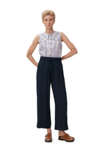 Load image into Gallery viewer, LIGHT STRUCTURED JACQUARD ELASTICATED PANTS SKY CAPTAIN
