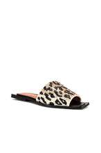 Load image into Gallery viewer, SANDALS SLIPPER LEOPARD
