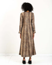 Load image into Gallery viewer, PRINTED LIGHT CREPE LONG SLEEVE MAXI DRESS
