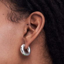 Load image into Gallery viewer, SASHA SILVER EARRINGS
